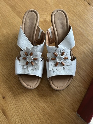 Ladies gabor white beaded - &,