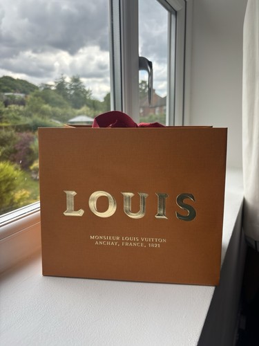 Louis vuitton - louis,