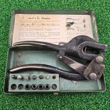 Whitney Metal Tool Co. Vintage No. 5 JR Hand Held Hole Punch in Box