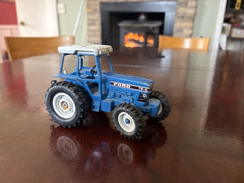 Ford vintage toy tractor - tw-5,