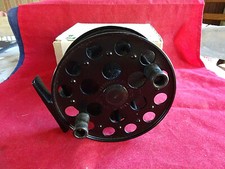 SUPERB BOXED (POS. UNUSED) VINTAGE 4" LEWTHAM PRODUCTS LEEDS CENTREPIN REEL 