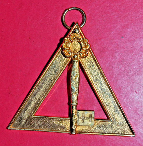 Royal arch chapter treasurer - royal,