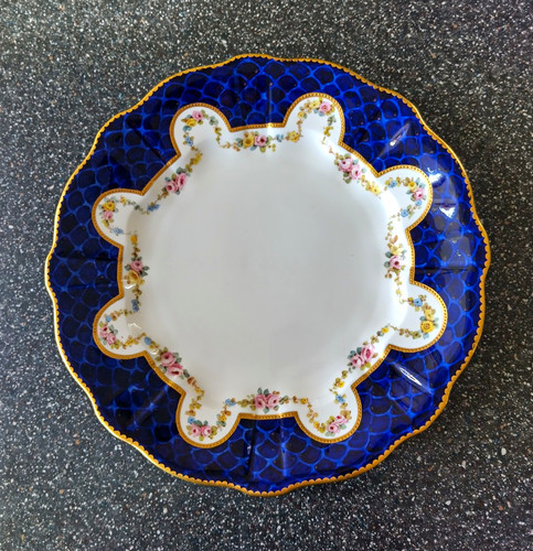 Royal crown derby blue - crown,