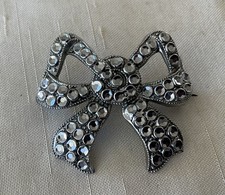 Vintage Staybrite Metal Bow