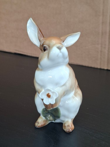 Hutschenreuther rabbit with - hutschenreuther,