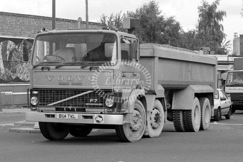 Photo amey roadstone volvo - amey,