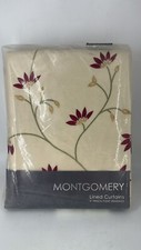 Montgomery Pencil Pleat