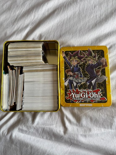 Yugioh 600 card bundle - 600,
