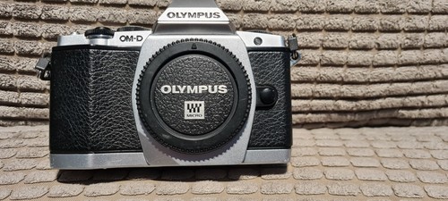 Olympus m5 16mp digital - e-m5,