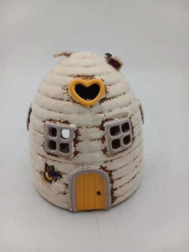 New village pottery bee - new,