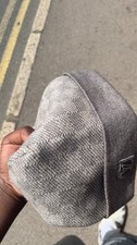 Authentic  Louis Vuitton Men's Damier Beanie Grey