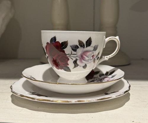 Vintage bone china colclough - vintage,