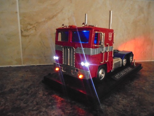 Lovely transformers optimus - lovely,