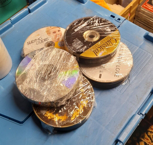 Mix 100 used cds dvds - of,