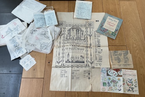 Vintage box embroidery - vintage,