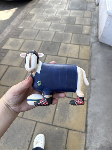 2006 sheep figurine toni - sheep, by
