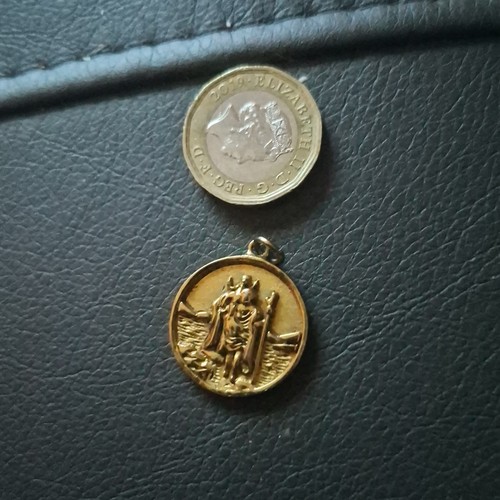 Christopher pendent gold - st,