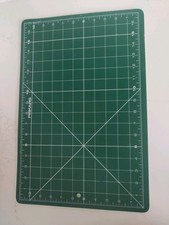 FISKARS Cutting Mat 27cm X 42cm