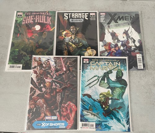 Marvel comics bundle she - marvel,