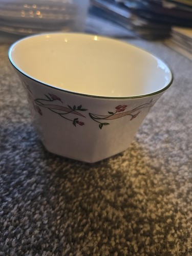 Vintage made england floral - england,