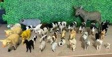 30 X COLLECTABLE VINTAGE FARM ANIMAL TOYS - AAA  / BRITTAINS / SAFARI - 1-6 INCH