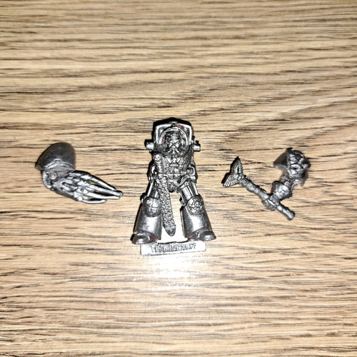 Warhammer 40k space marine - warhammer,