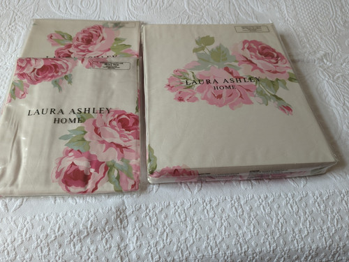 Laura ashley couture - laura,