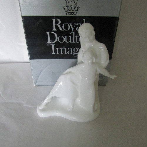 Mother and daughter figurine - and,