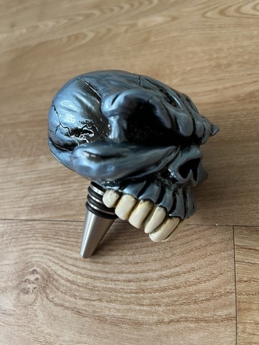 Skull wine bottle stopper - skull,