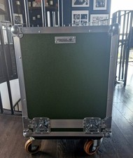 Swan Flight Case large with wheels. Music DJ Oasis