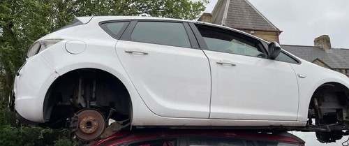 2011 vauxhall astra 4 - 2011, j