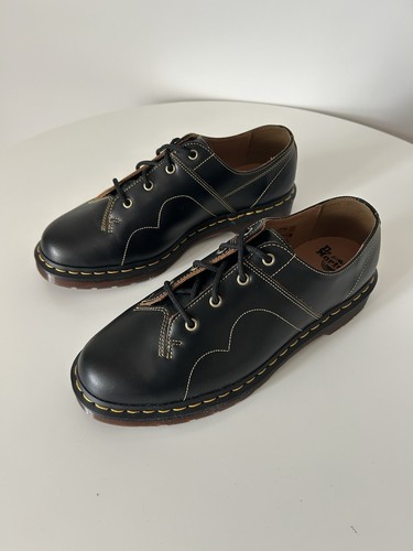 Martens doc s - dm’s, doc’s