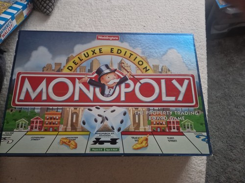 Monopoly deluxe edition - monopoly,