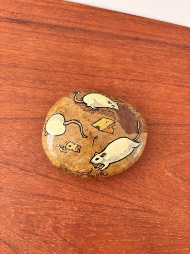Vintage mouse cheese hand - vintage,