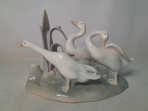 Lladro geese group reeds - group, in