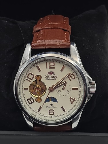 Orient skeleton moon - orient, phase