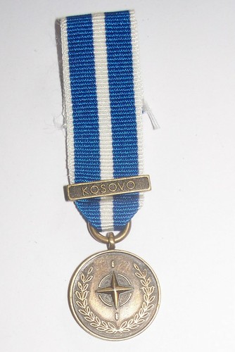Nato kosovo miniature medal - miniature,
