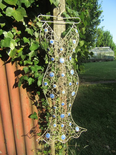 Vintage hanging metal wire - vintage,