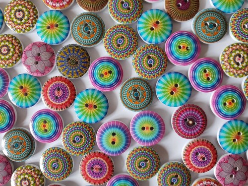 Kaleidoscope patterned buttons - patterned,