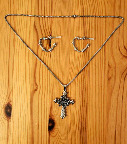 Silver colour metal gothic - metal,