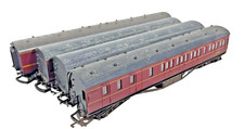 Rake of 4 Hornby OO Gauge BR