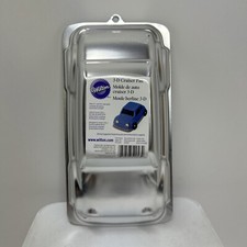 🔥Wilton 3-D Cruiser Car Cake Pan #2105-2043 New With Instructions 2001🔥