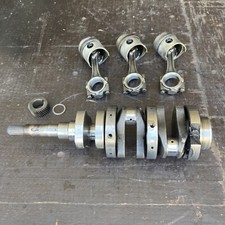 Kubota D1102 - Crankshaft With Conrods Pistons Bearings spares parts d1105 etc