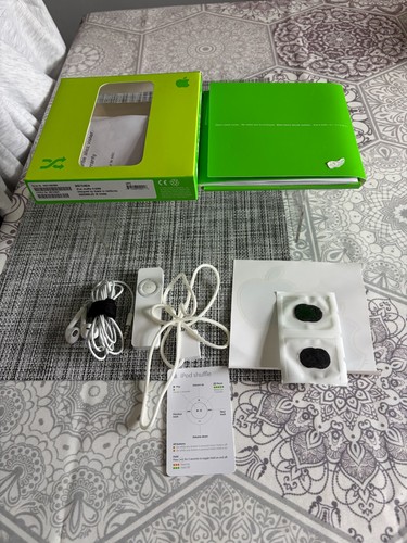 Apple ipod shuffle - apple,