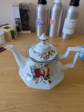Johnson Brothers Vintage Fresh Fruit Large Teapot & Lid Ceramic - Rare. Unused.