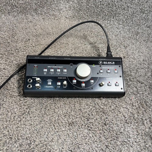 Mackie big knob studio - mackie,
