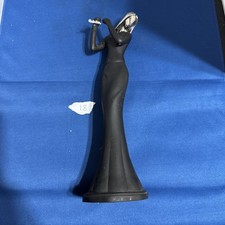 Leonardo Collection Resin