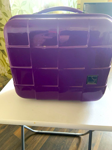 Purple hard plastic vanity - hard,
