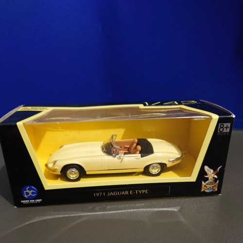 Road signature 1971 jaguar - signature,
