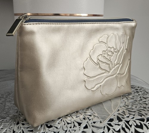 Laura ashley gold - laura,